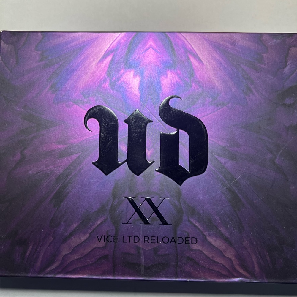 Urban Decay VICE XX eyeshadow palette